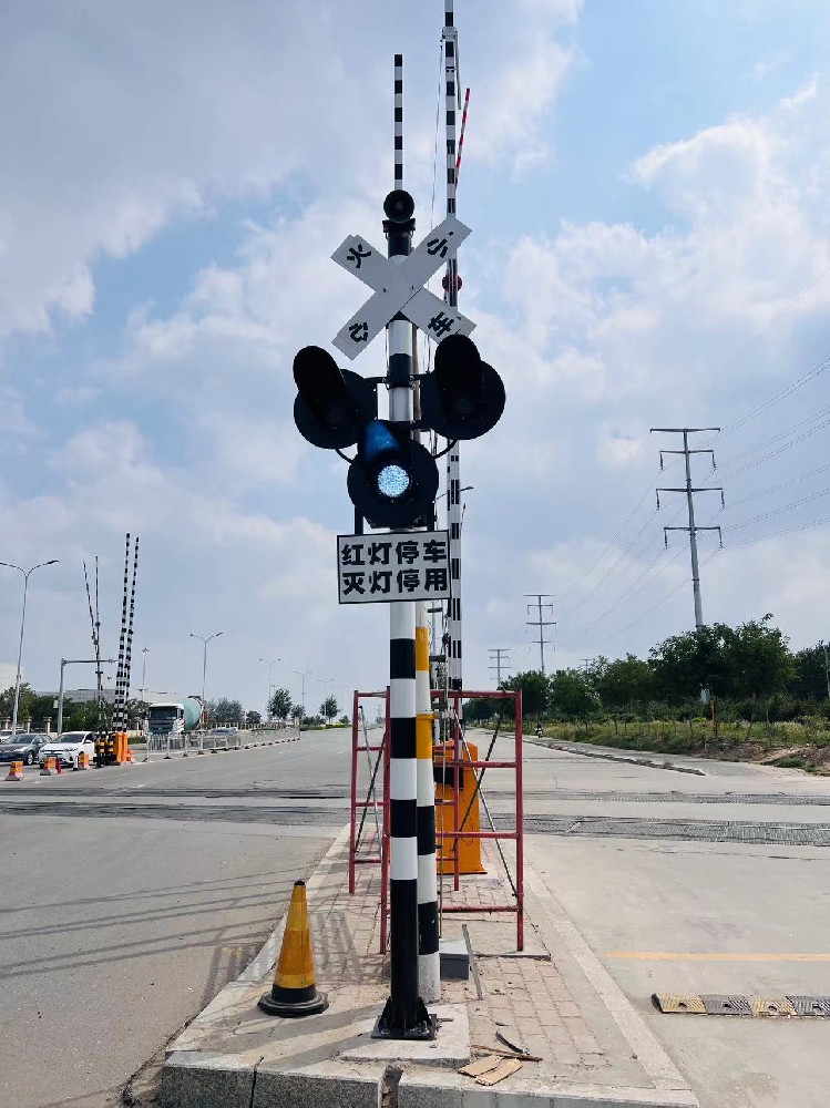 內蒙古赤峰無線傳輸?shù)揽诎惭b完成 